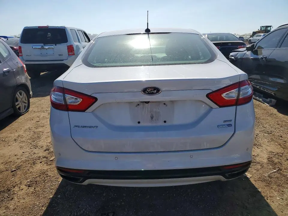 2015 FORD FUSION SE  