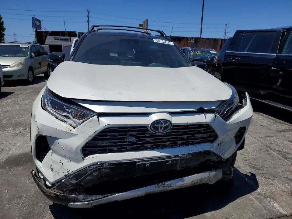 2021 TOYOTA RAV4 XSE  
