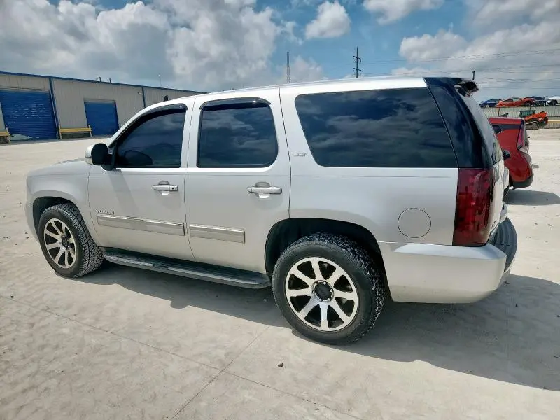 2011 GMC YUKON SLT