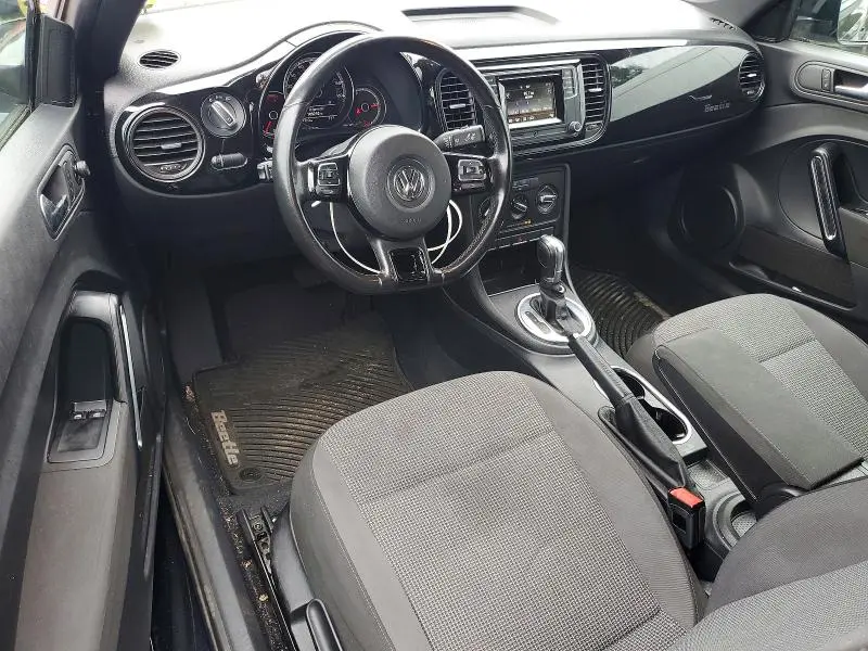2017 VOLKSWAGEN BEETLE 1.8T  