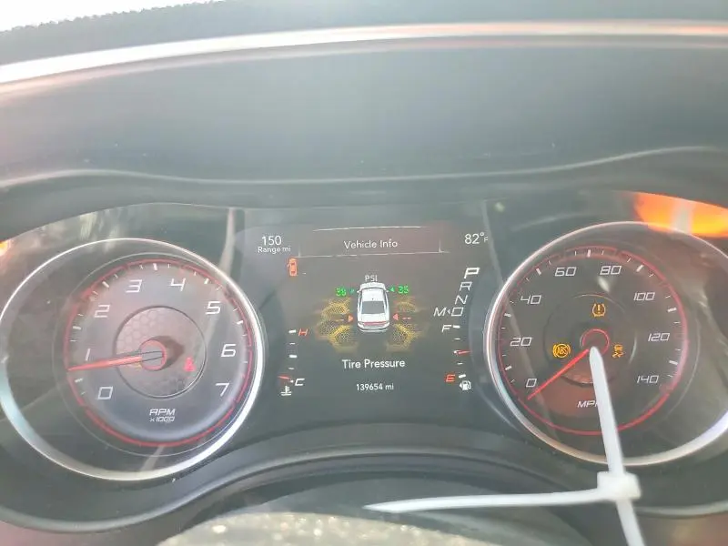 2017 DODGE CHARGER SE  