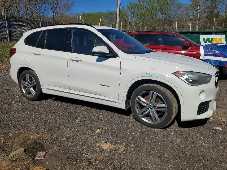 2017 BMW X1   