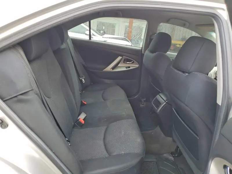 2010 TOYOTA CAMRY SE  