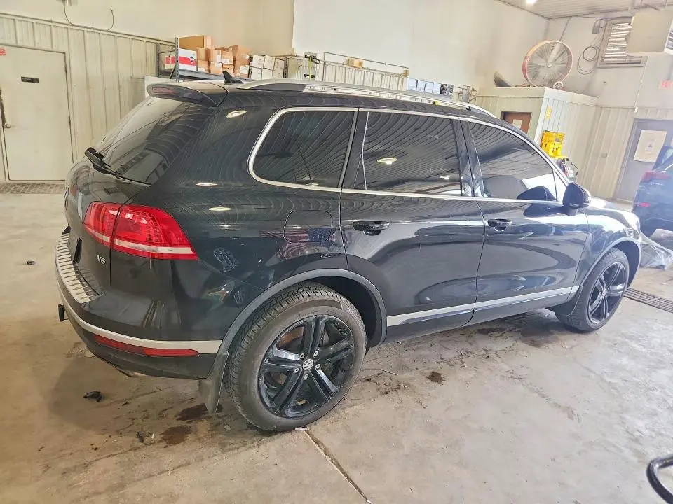 2017 VOLKSWAGEN TOUAREG WOLFSBURG  