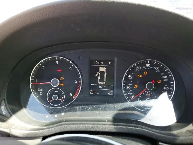 2015 VOLKSWAGEN PASSAT SE  