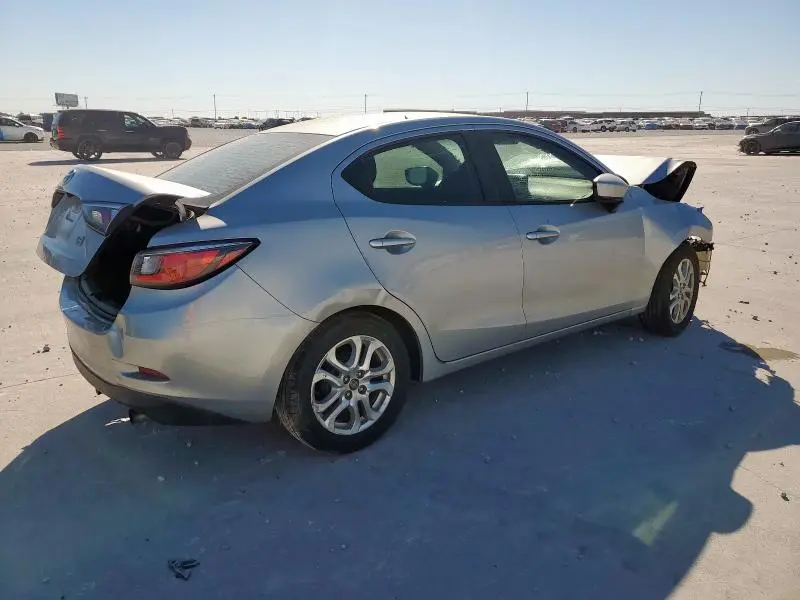 2017 TOYOTA YARIS IA   