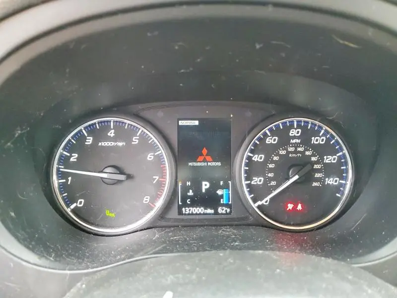 2019 MITSUBISHI OUTLANDER SE  