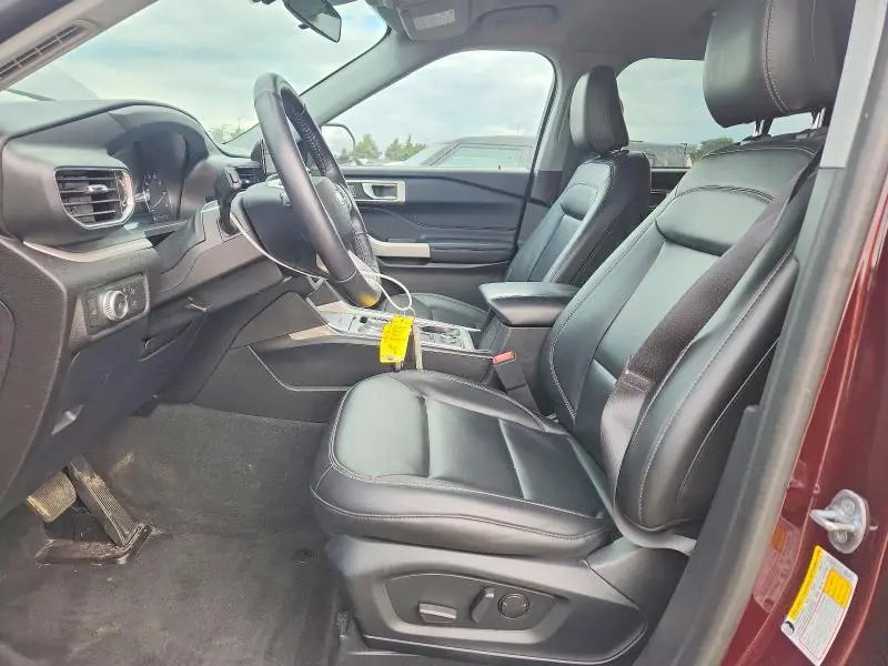 2022 FORD EXPLORER XLT  