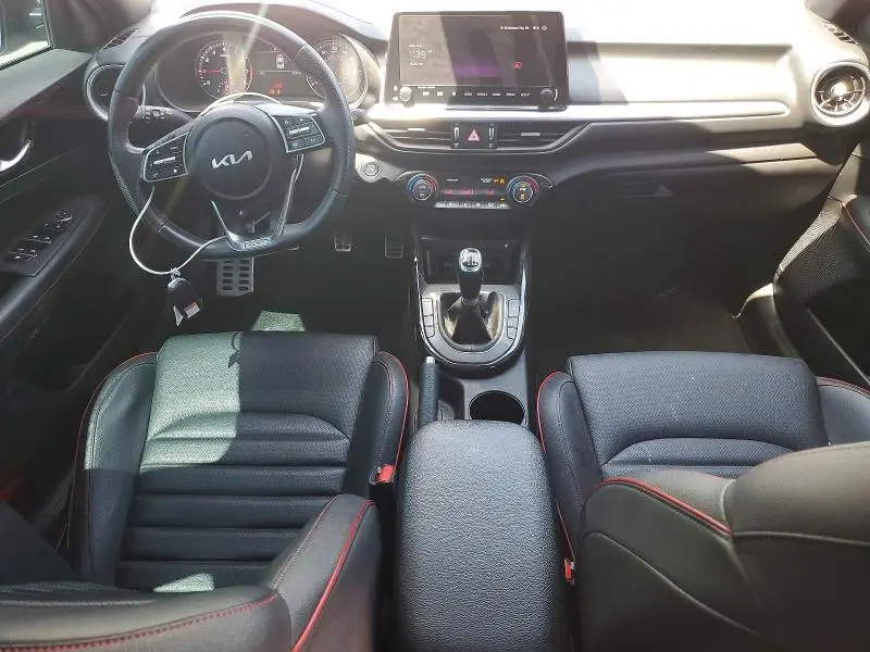 2023 KIA FORTE GT  