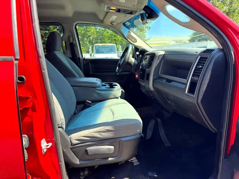 2013 RAM 1500 ST  