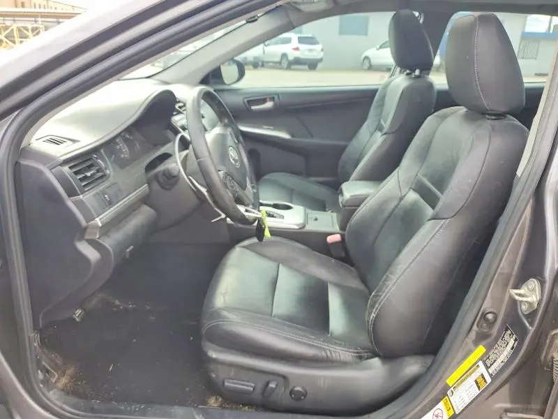 2014 TOYOTA CAMRY SE  