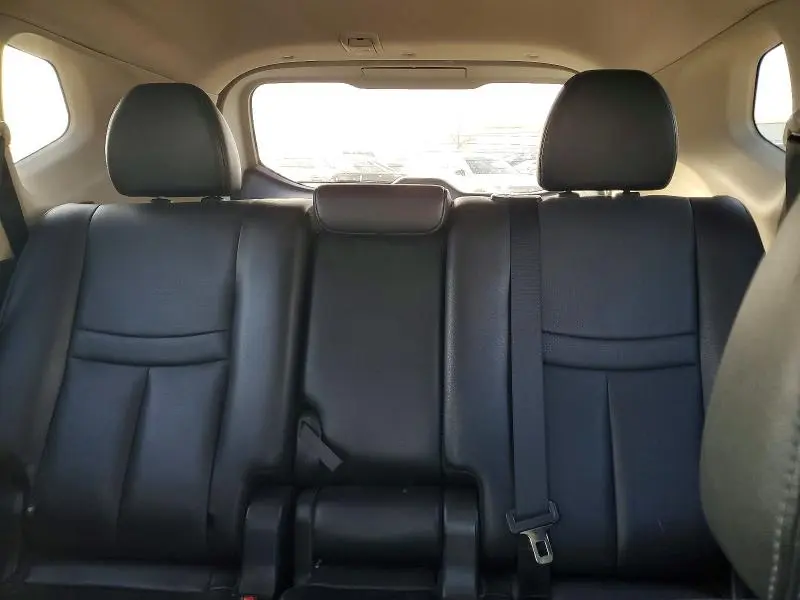 2015 NISSAN ROGUE S  