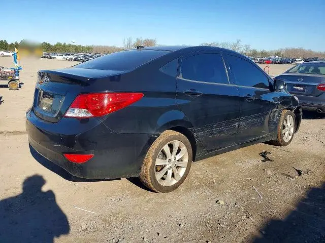 2012 HYUNDAI ACCENT GLS  