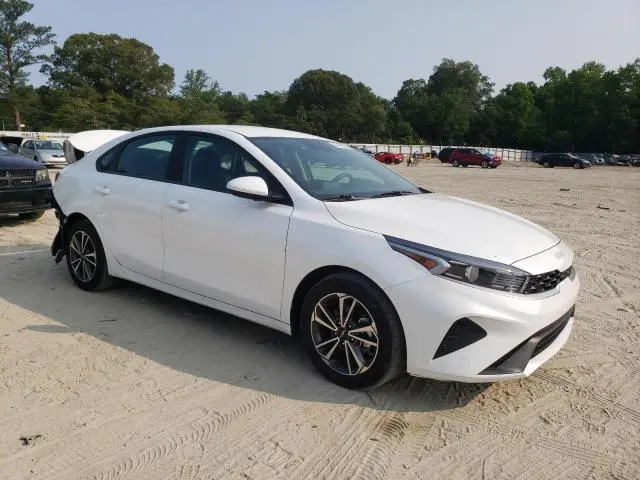 2024 KIA FORTE LX  