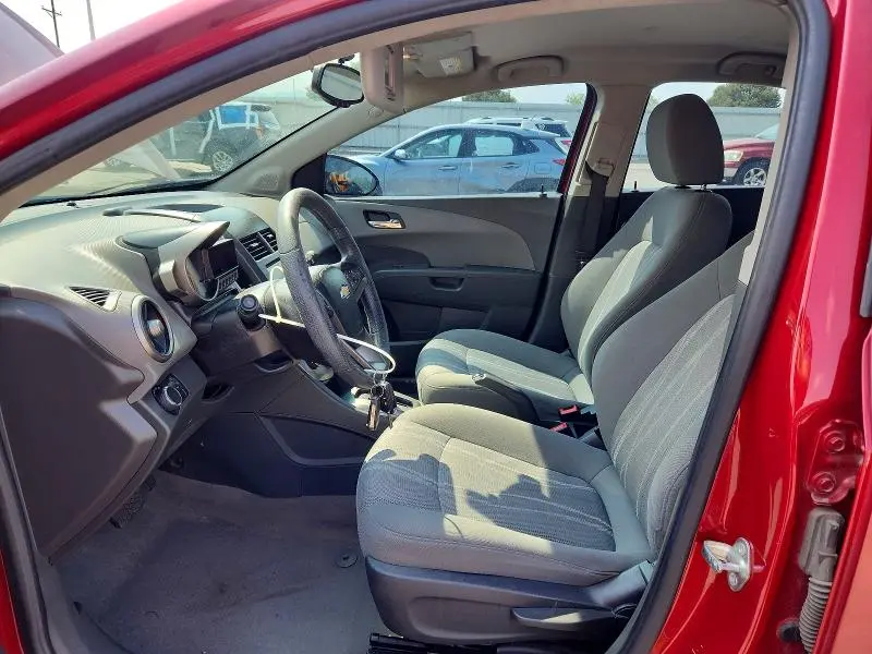 2015 CHEVROLET SONIC LT  