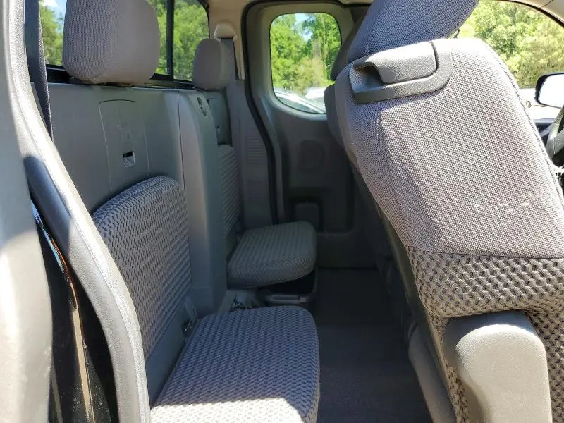 2012 NISSAN FRONTIER SV V6  