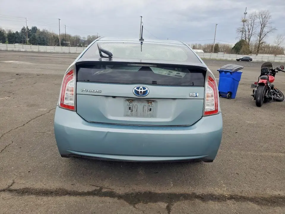 2014 TOYOTA PRIUS THREE  