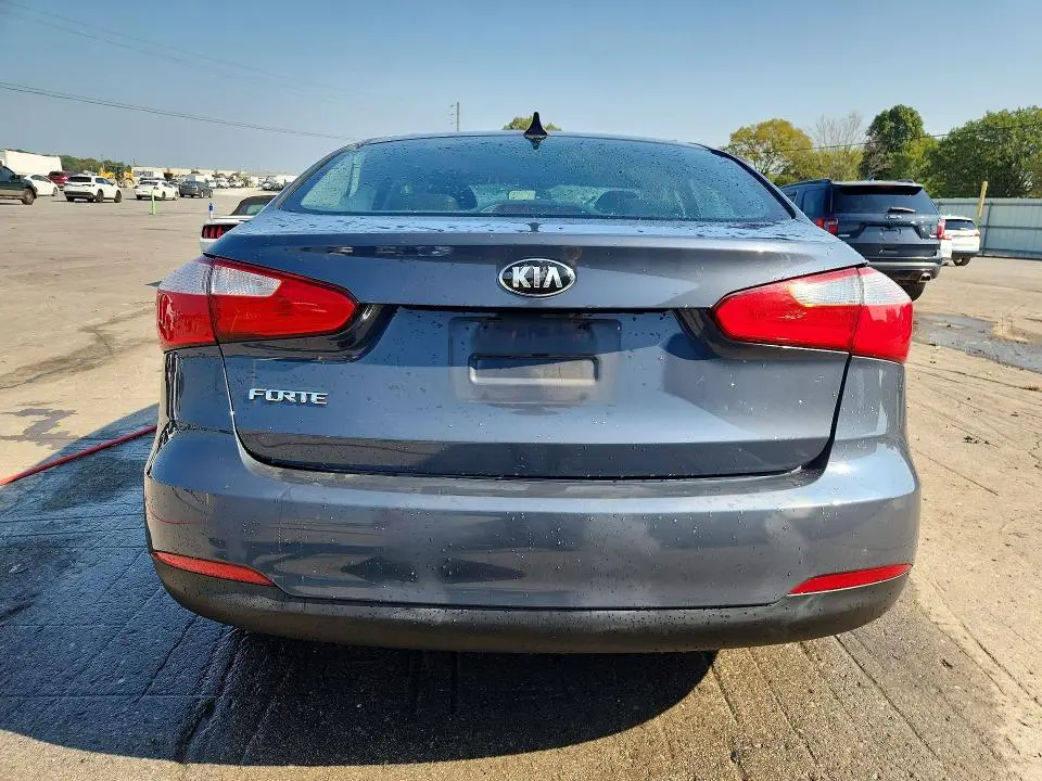 2016 KIA FORTE LX  