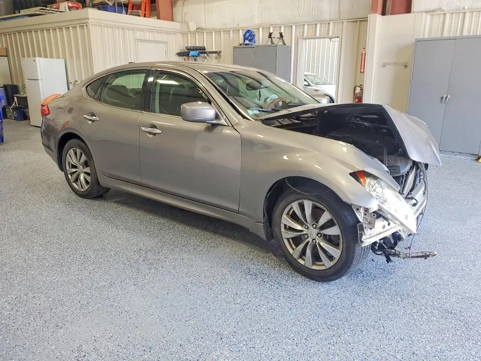 2013 INFINITI M37 X  