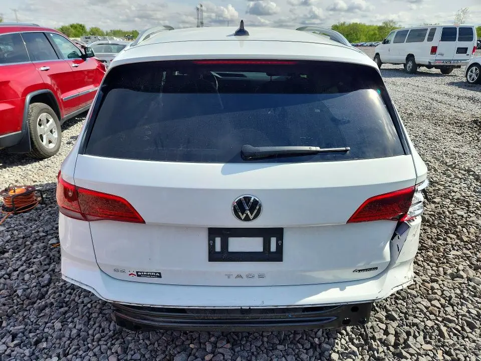 2024 VOLKSWAGEN TAOS SE  