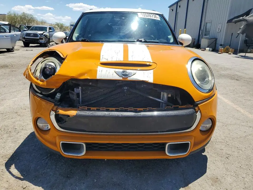 2017 MINI COOPER S  
