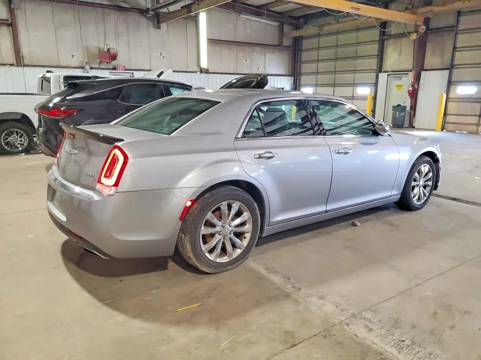 2017 CHRYSLER 300C   