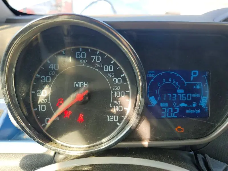 2013 CHEVROLET SPARK 1LT  