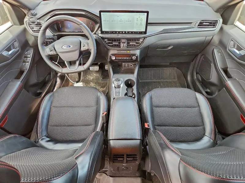 2024 FORD ESCAPE ST LINE  