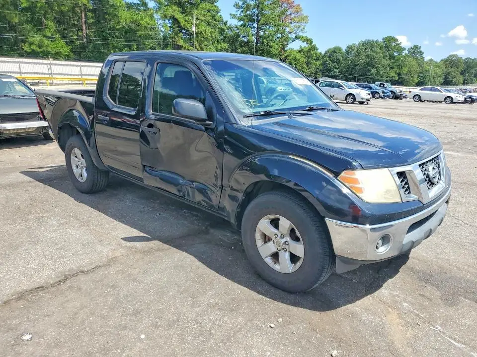 2011 NISSAN FRONTIER S  