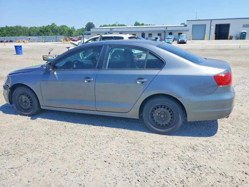 2012 VOLKSWAGEN JETTA SE  