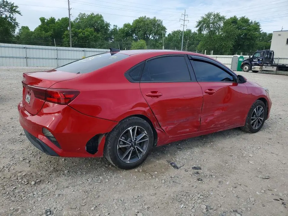 2022 KIA FORTE LXS  