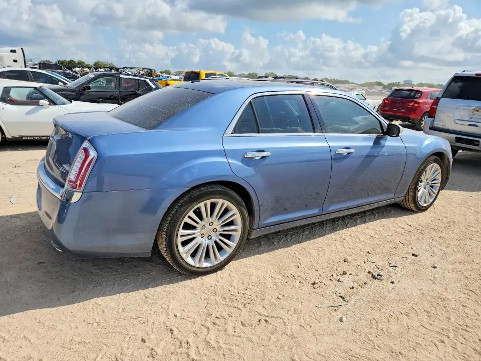 2011 CHRYSLER 300 LIMITED  