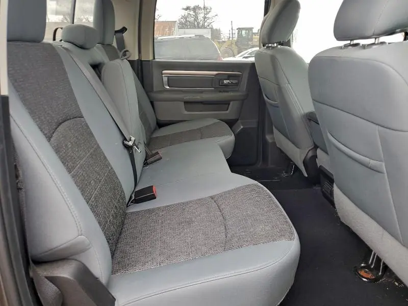 2019 RAM 1500 CLASSIC SLT  