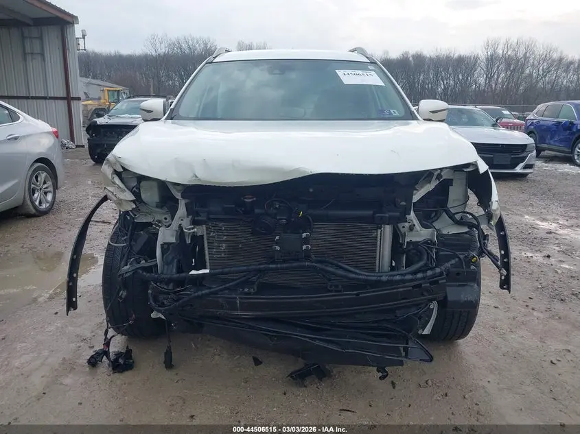 2019 NISSAN ROGUE S