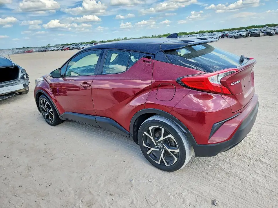2019 TOYOTA C-HR XLE  