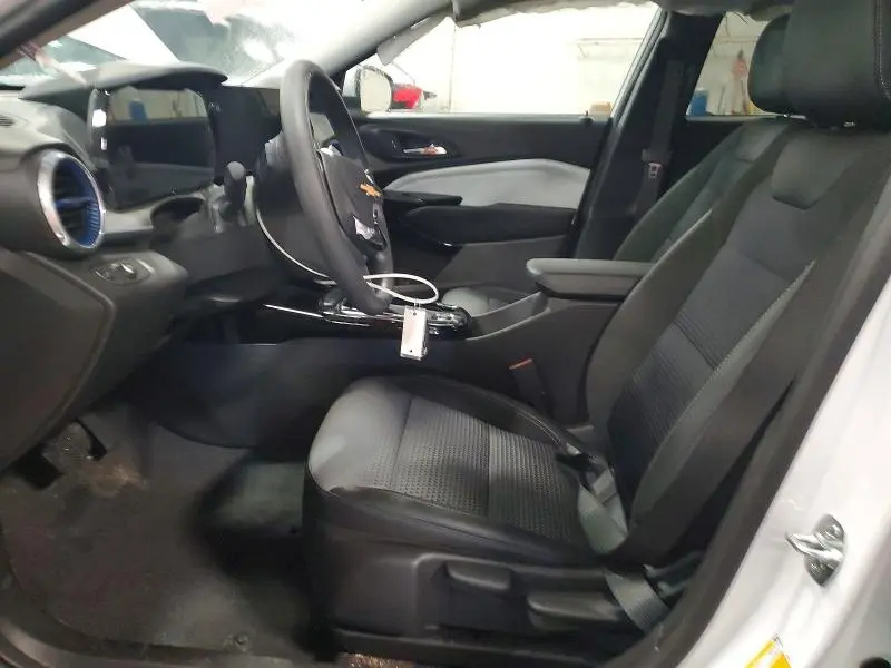 2025 CHEVROLET TRAX 1LT  
