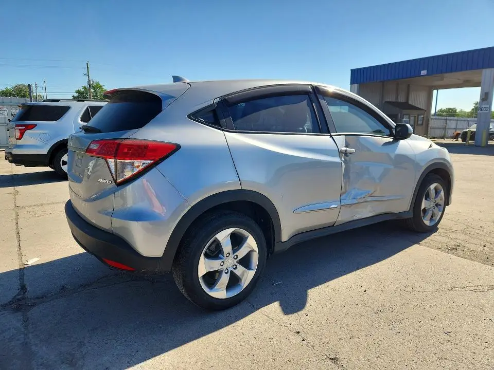 2021 HONDA HR-V LX  