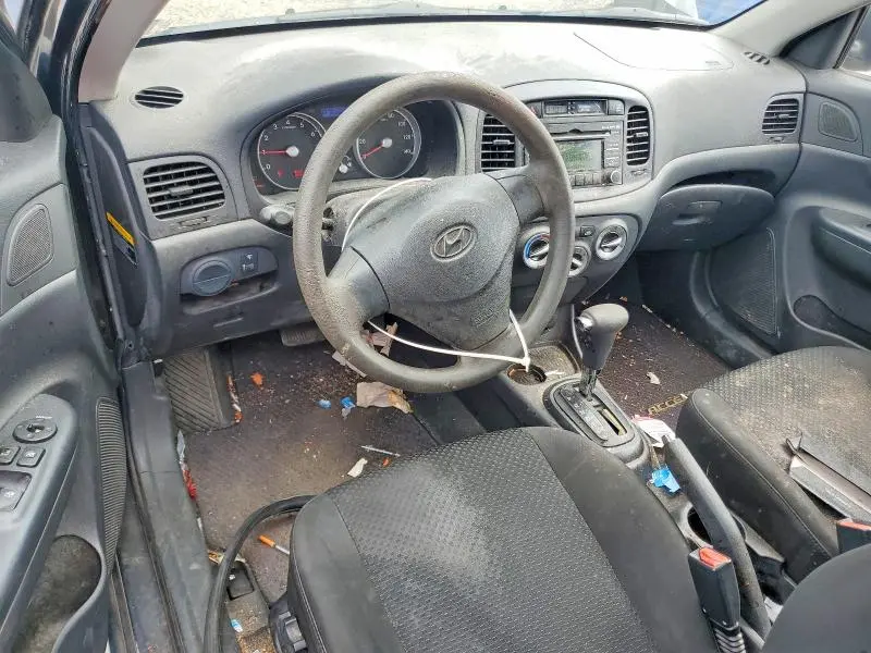 2010 HYUNDAI ACCENT GS  