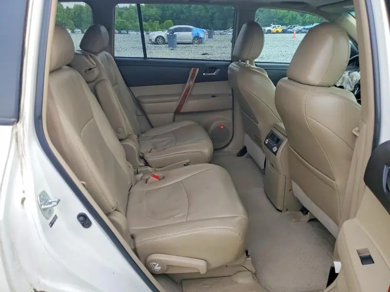 2010 TOYOTA HIGHLANDER LIMITED  