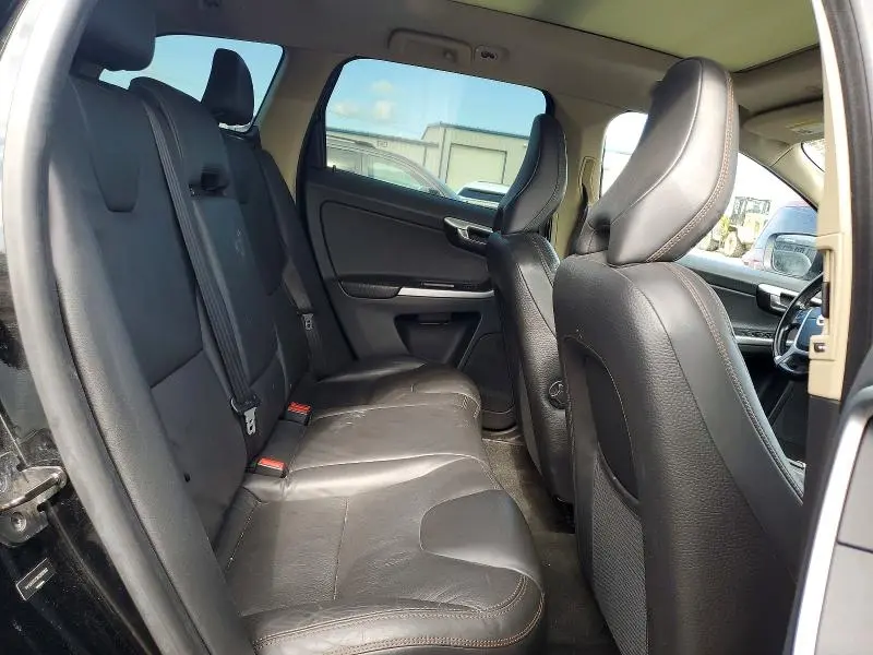 2011 VOLVO XC60 T6  