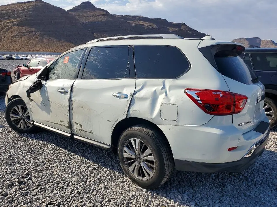 2019 NISSAN PATHFINDER SL  