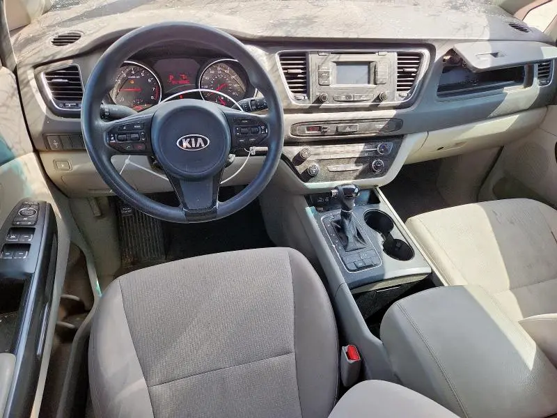 2017 KIA SEDONA LX