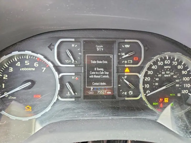 2018 TOYOTA TUNDRA SR5  