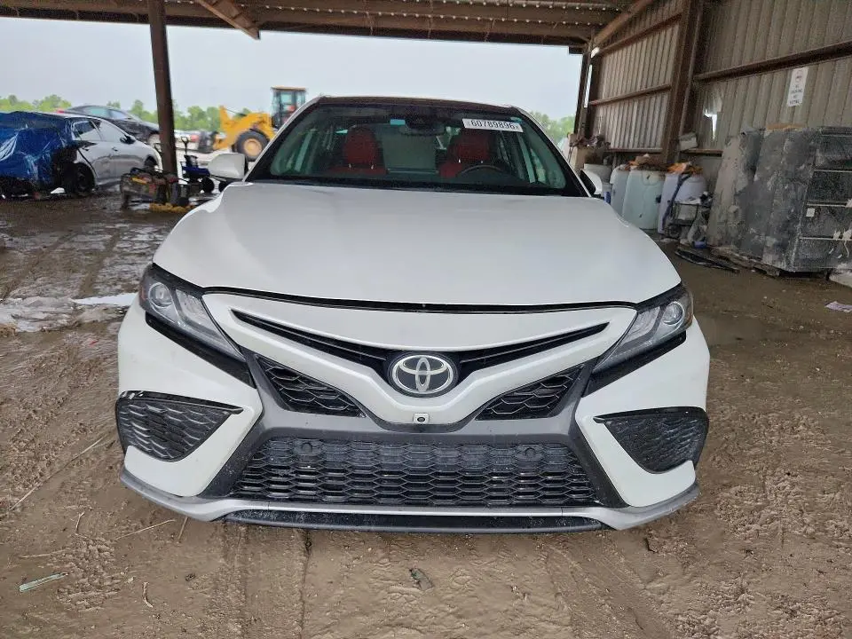 2021 TOYOTA CAMRY XSE  
