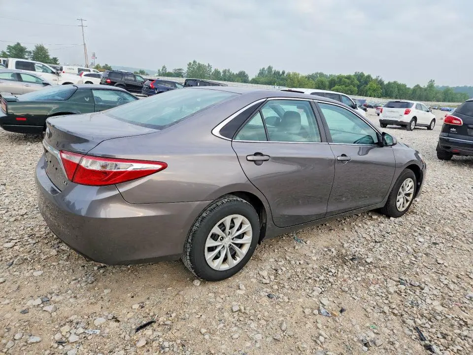 2016 TOYOTA CAMRY LE  