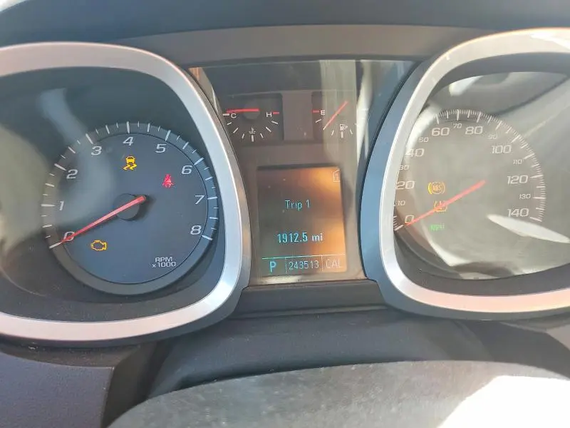 2010 CHEVROLET EQUINOX LT  