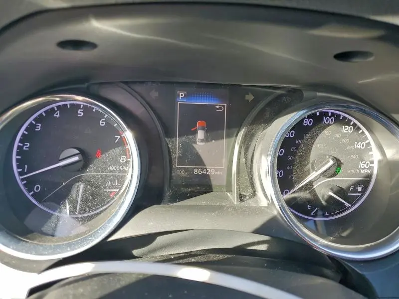 2020 TOYOTA CAMRY SE  