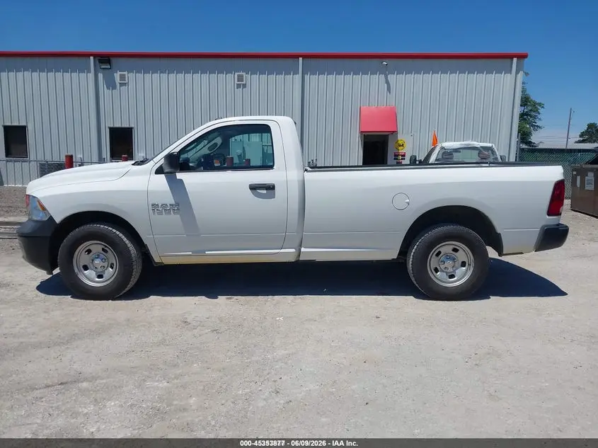 2017 RAM 1500 TRADESMAN  4X4 8' BOX