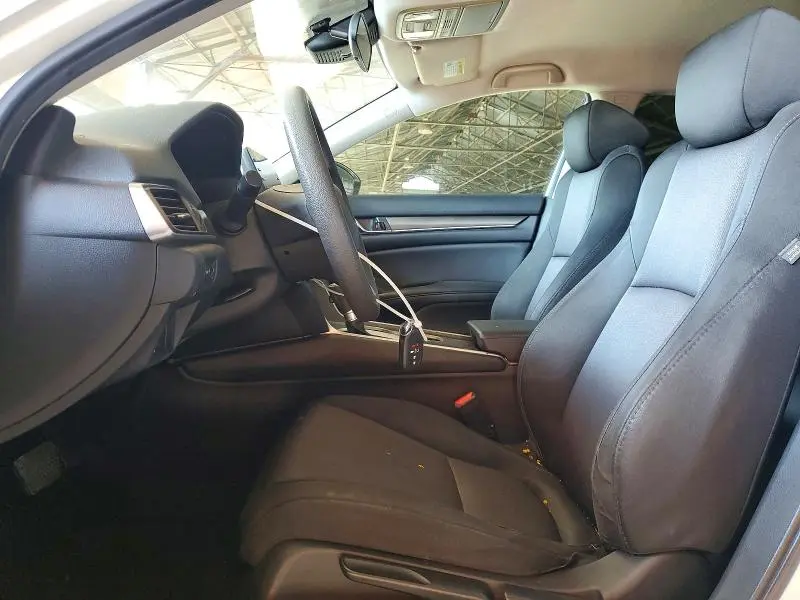 2019 HONDA ACCORD LX  