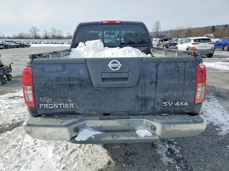 2011 NISSAN FRONTIER SV  